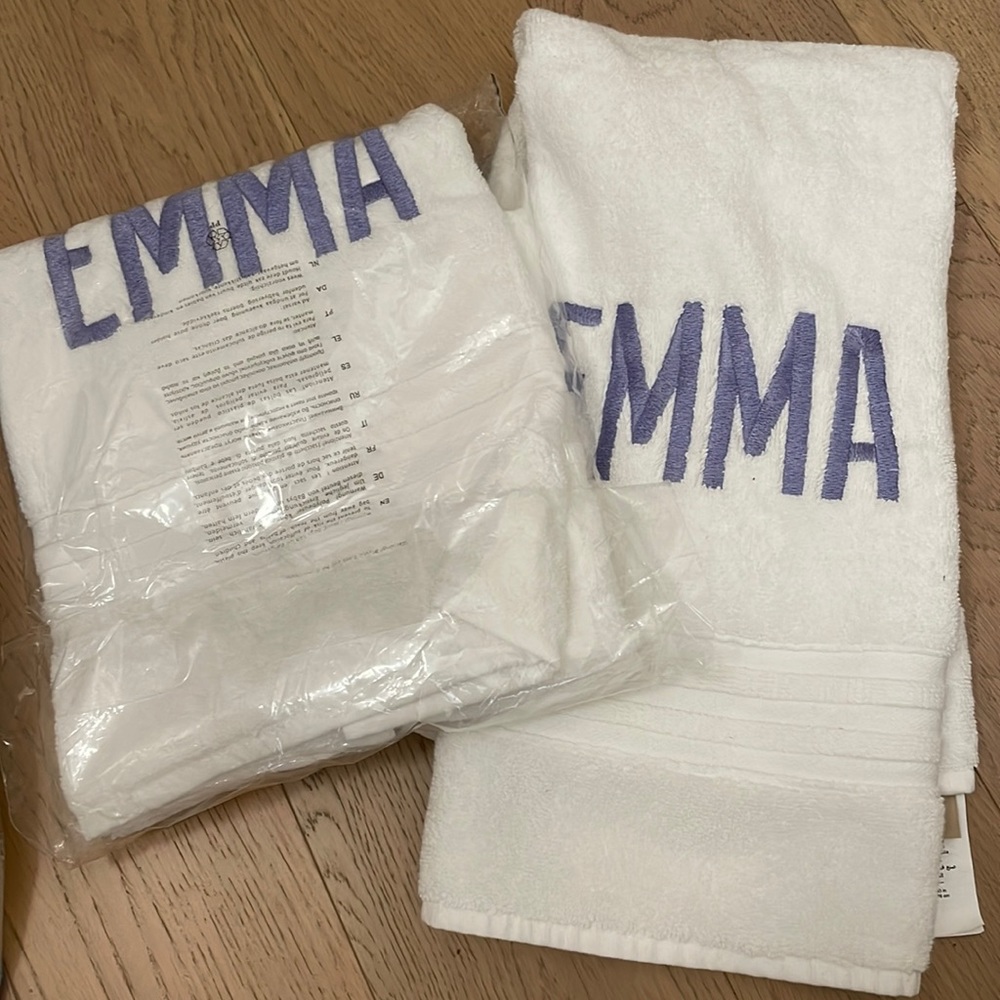 Pottery Barn Teen Hand Towel - Emma